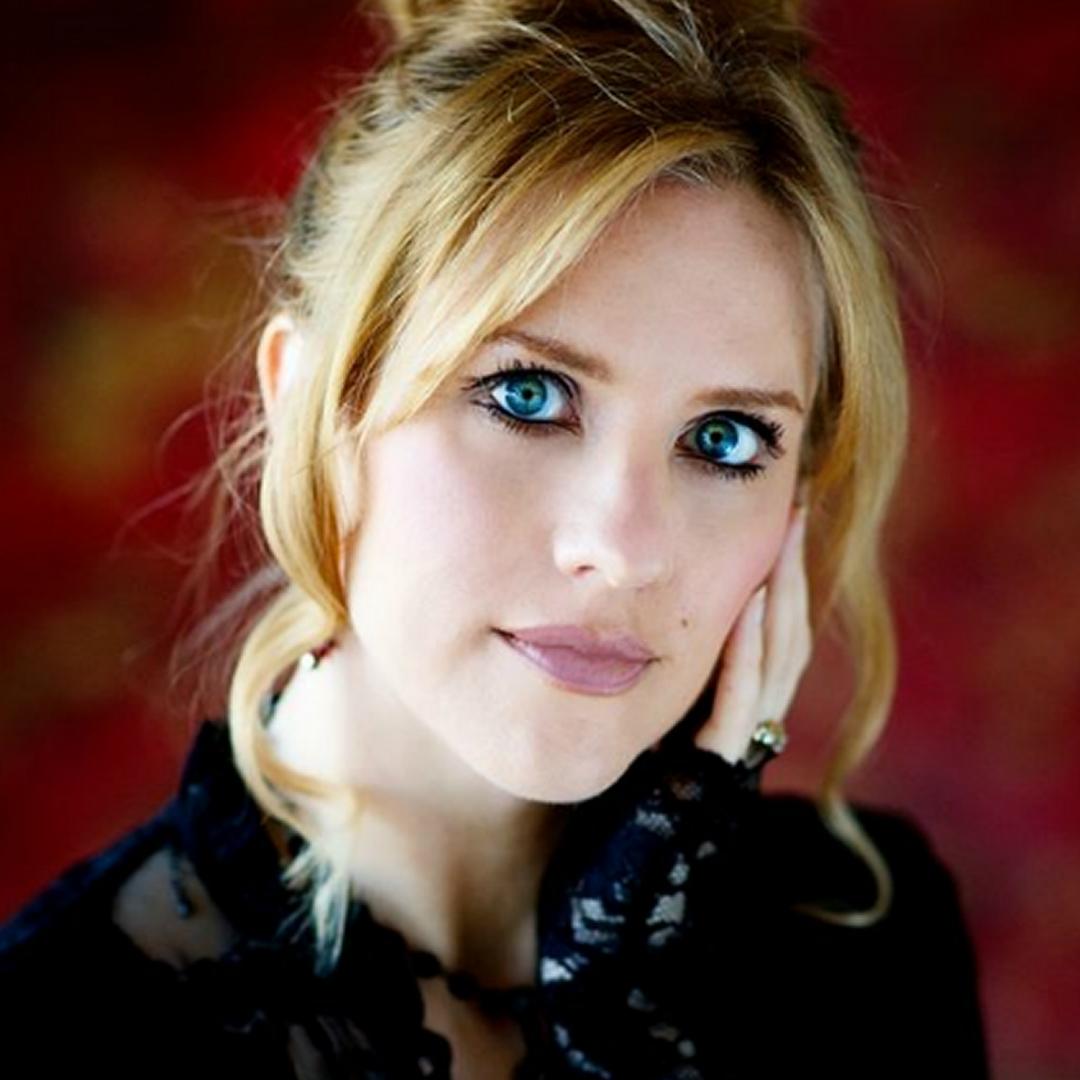 Portrait A.G. Howard